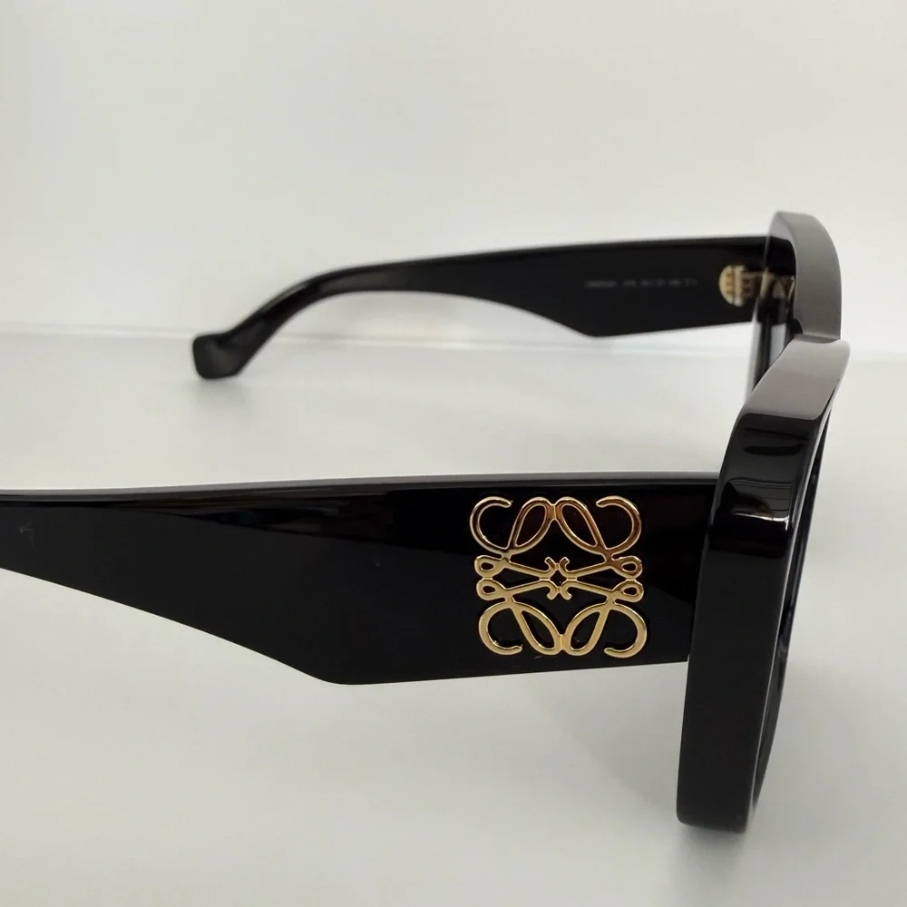 NEW!!! Loewe women sunglasses LW40145I 01A Authentic Retail 460$